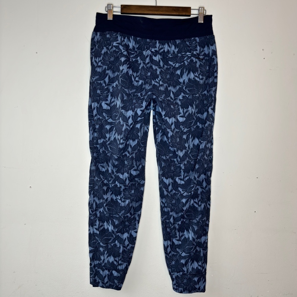 Athleta Trekkie North Printed Jogger Pants Navy Floral Print Size 8 - Picture 8 of 11